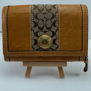 Vintage COACH Signature C Tan Leather & Canvas Trifold Wallet Snap Closure